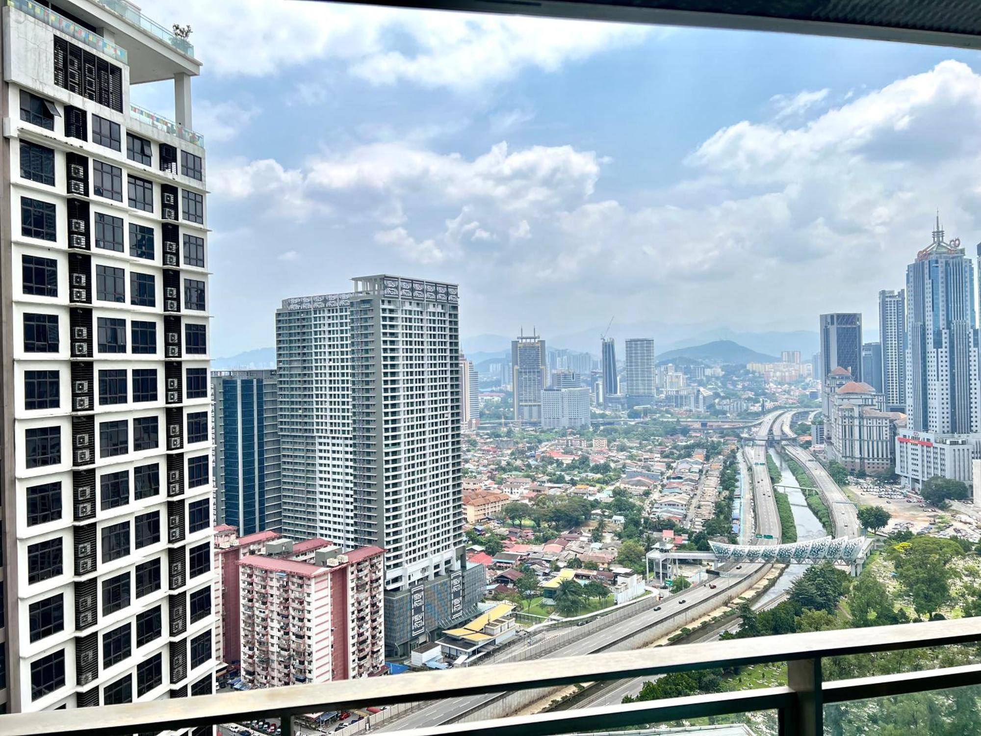 Summer Suites Victory House Kuala Lumpur Bagian luar foto